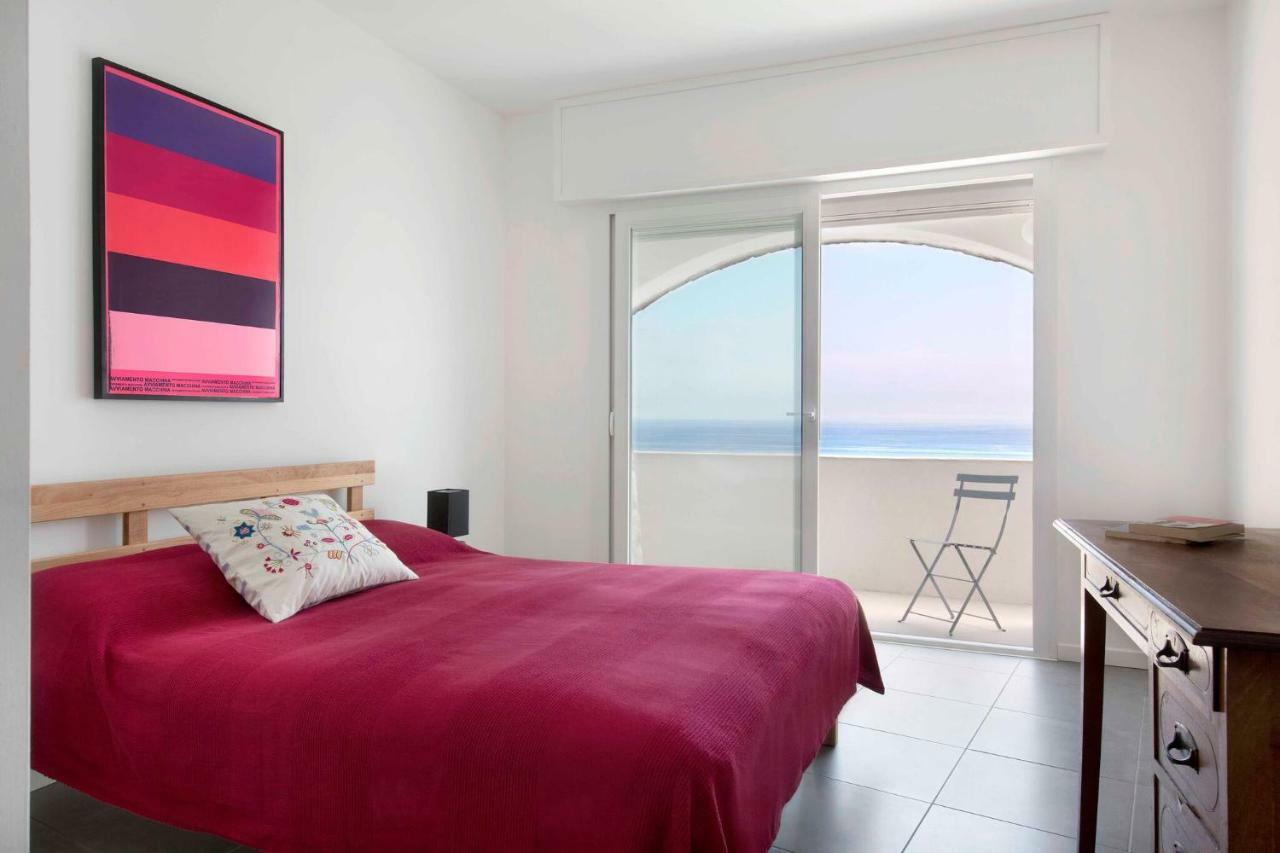 Le Calandre Bed & Breakfast Ventimiglia Exterior photo
